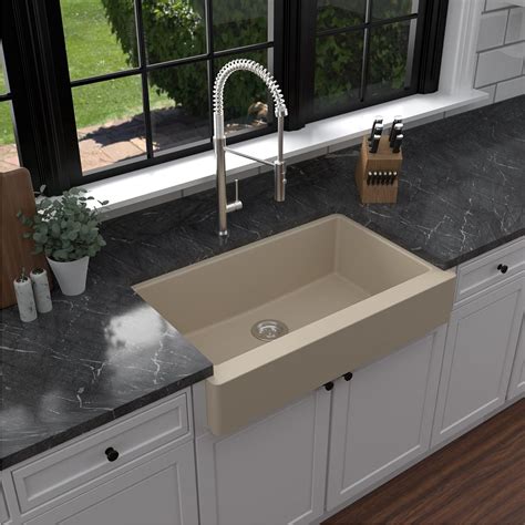 Karran Retrofit Farmhouse Apron Front Quartz 